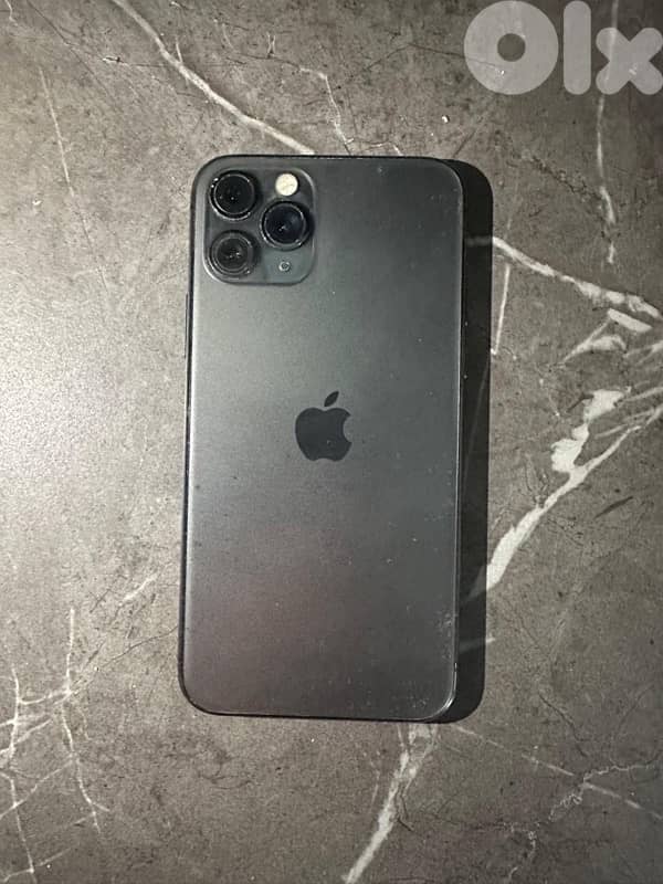 IPHONE 11pro 512gb mech mafkouk 0