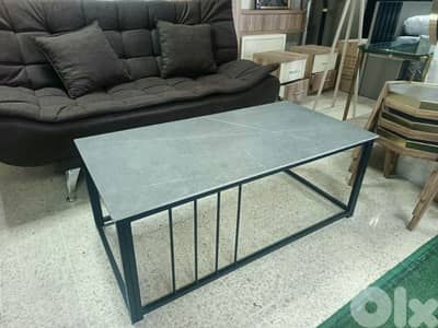 طاولة نصف سيراميك. Center table ceramic