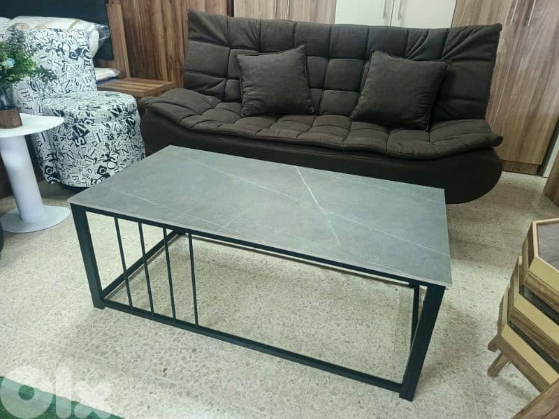 طاولة نصف سيراميك. Center table ceramic 1