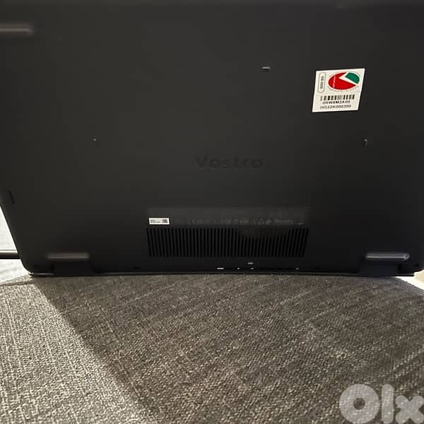 DELL VOSTRO 3500 1