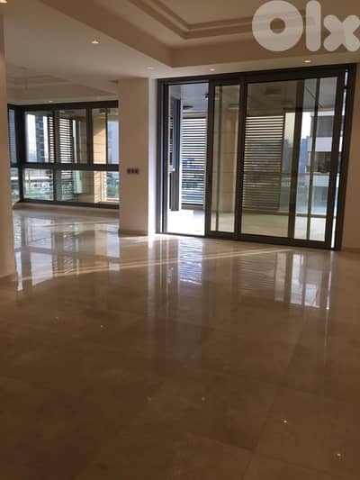 295 sqm / 3 master bedrooms / open view/ apartment for sale waterfront