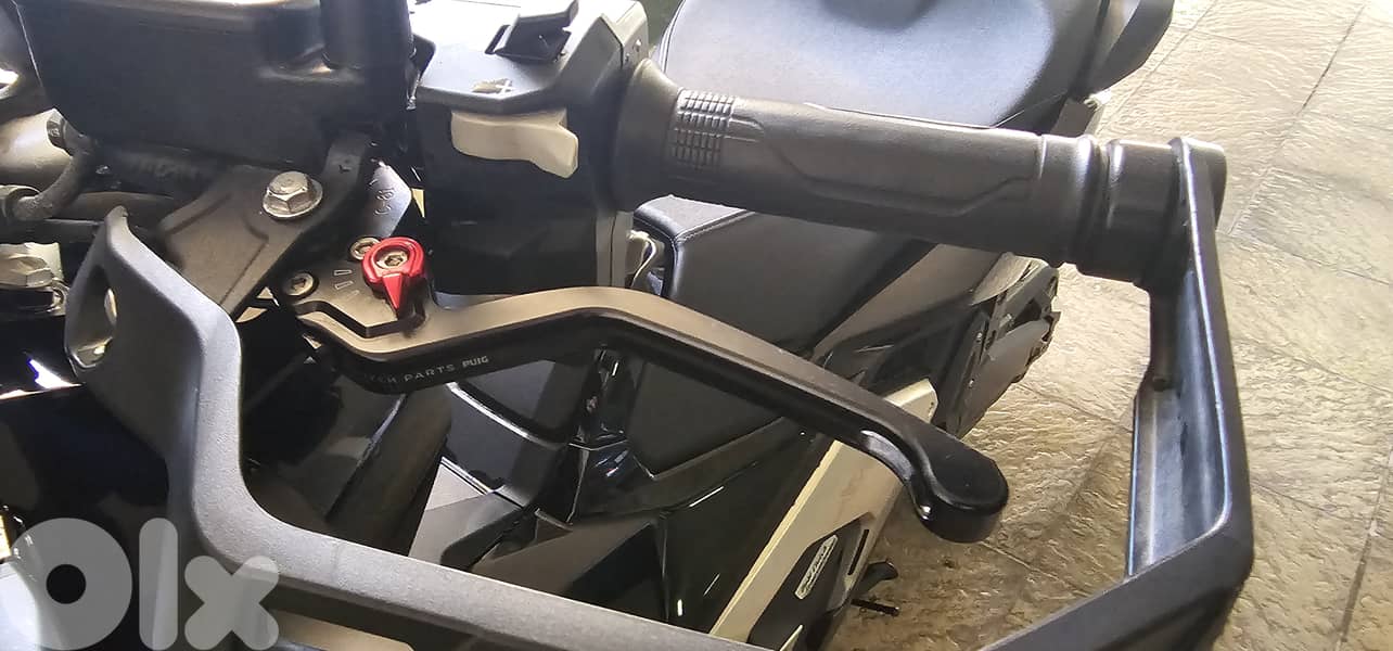 Honda xadv 750 2021 like new 8