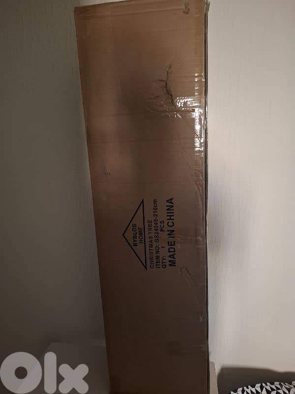 Brand new christmas tree 0