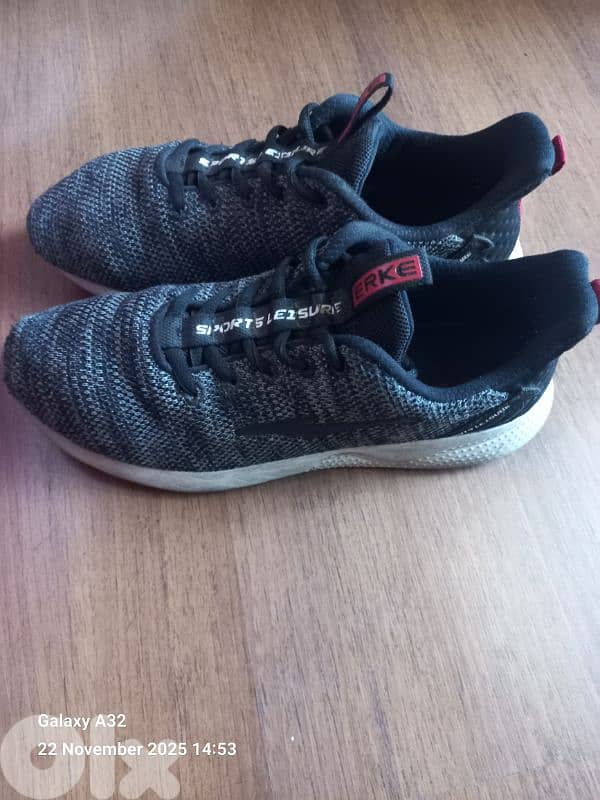 Ekre sport shoes 1