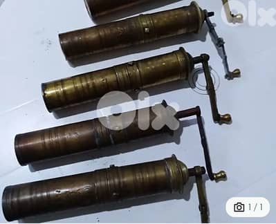 6 Copper Coffee Machine  6 machines à café en Cuivre 6 مطاحن نحاس للبن