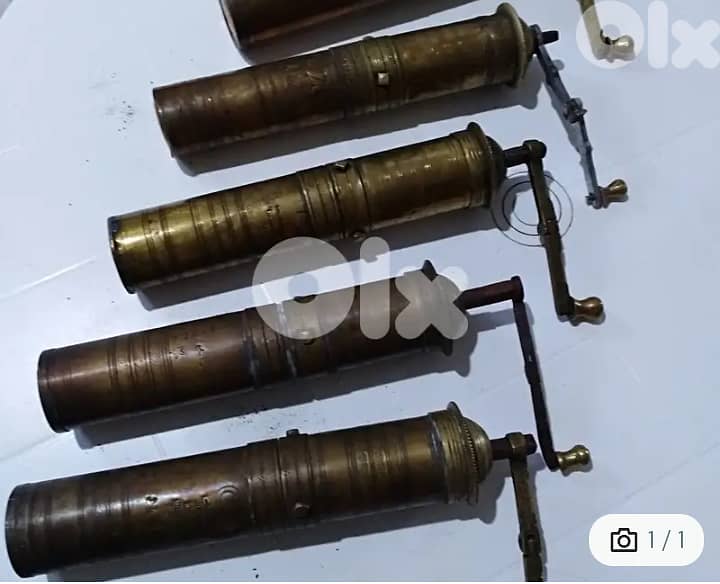 6 Copper Coffee Machine  6 machines à café en Cuivre 6 مطاحن نحاس للبن 0