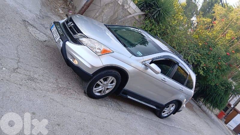 هوندا سي ار في 2011 0