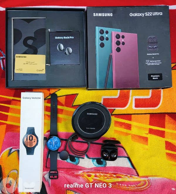 S22 ultra ctc pre order & buds pro & watch 4. &Wireless charger &covers 3