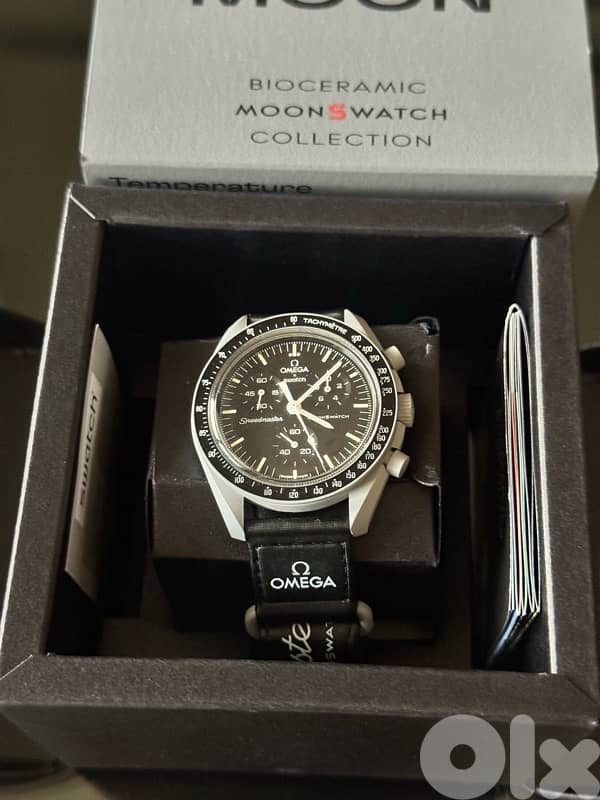 MoonSwatch (Mission To The Moon & Mission To Venus) 5