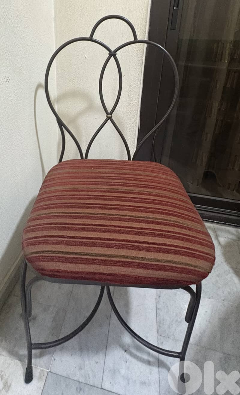 Rkham Table Ferforge (Hadid) with 8 Chairs 1