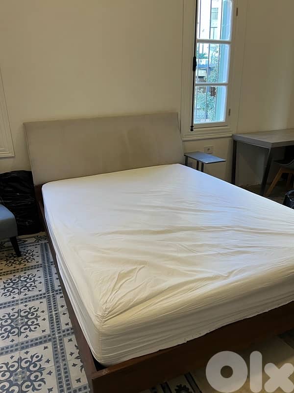 full bedroom used in good condition 4