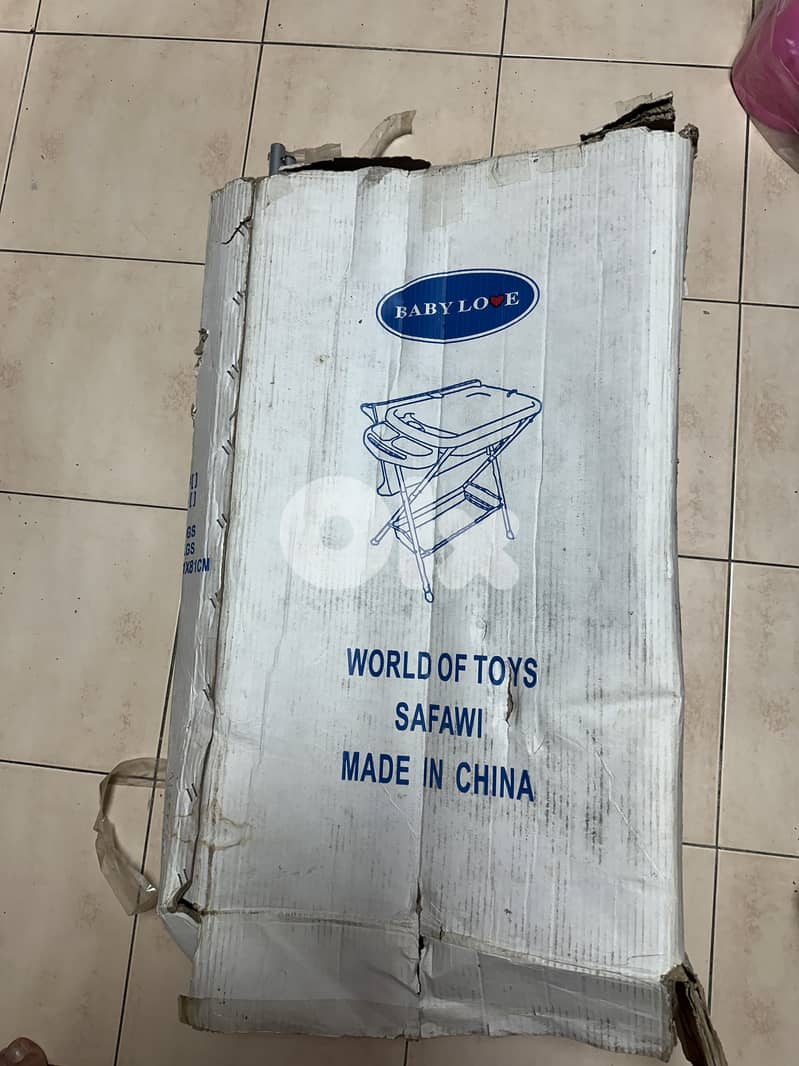 Porte bébé/car seat/high chair/baby bath/pot all like new 0