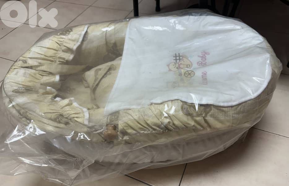 Porte bébé/car seat/high chair/baby bath/pot all like new 4