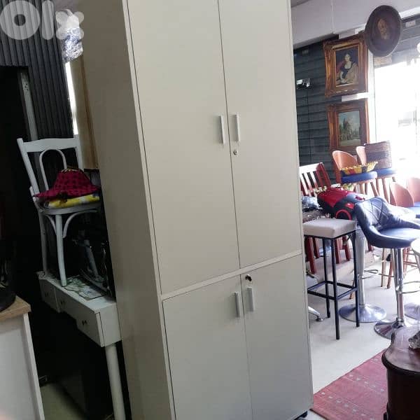 خزنات  شبه جديدي 0