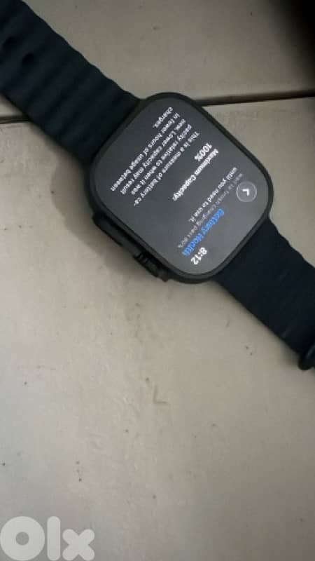 Apple Watch Ultra 2 - Black Titanium - Used LIKE new 3