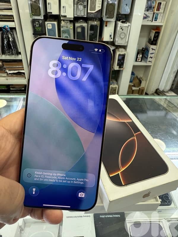 16 pro max 256g desert like new 0 scratch 2