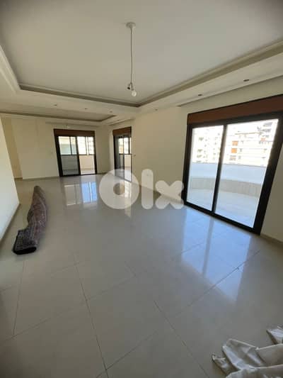 Spacious Apartment For Rent In Tallet Al Khayyat