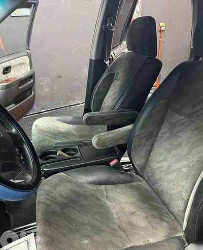 هوندا سي ار في 2005