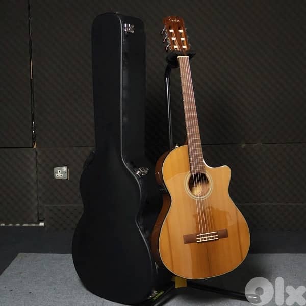 Fender CN-140SCE Thin-Body Electro-Classical Guitar 0