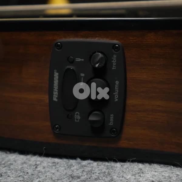 Fender CN-140SCE Thin-Body Electro-Classical Guitar 3