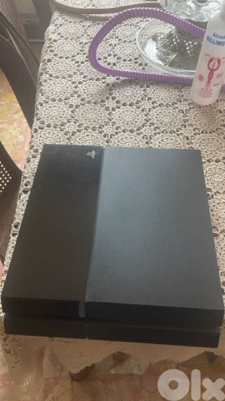 PS4 1TB 0