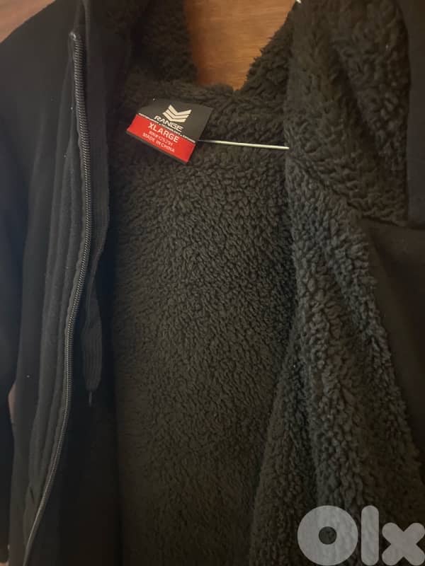 Range full zip black hoodie 1