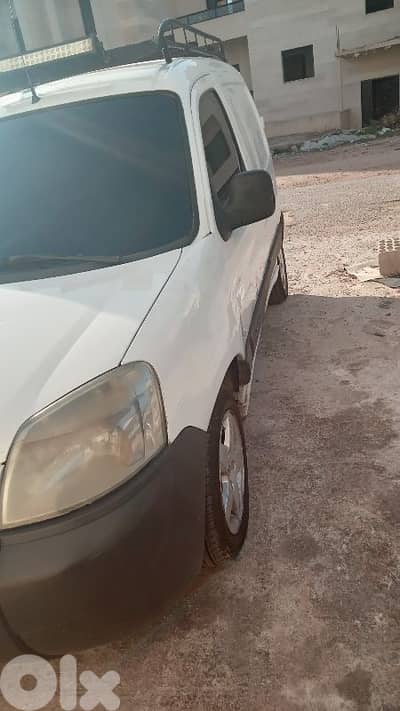 سيتروين بيرلنجو 2003