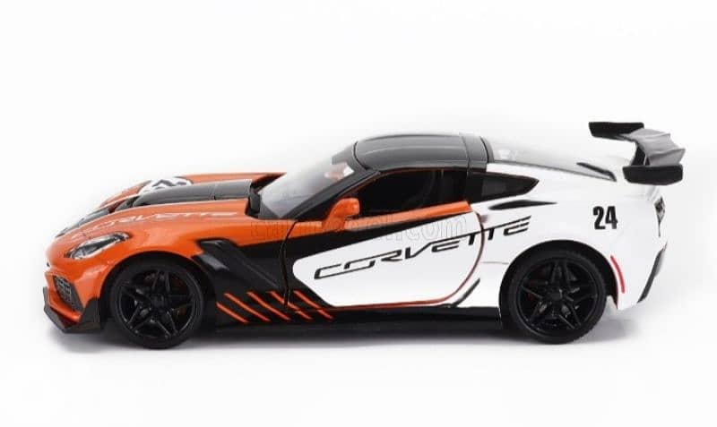 Chevrolet Corvette ZR1 2019 diecast car model 1;24 1