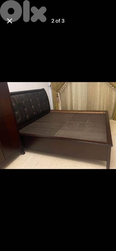 تخت مجوز للبيع 0