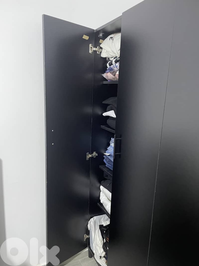 Black cabinet 6 doors 2