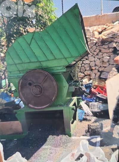 فرامة بلاستيك شفاف ومختلف