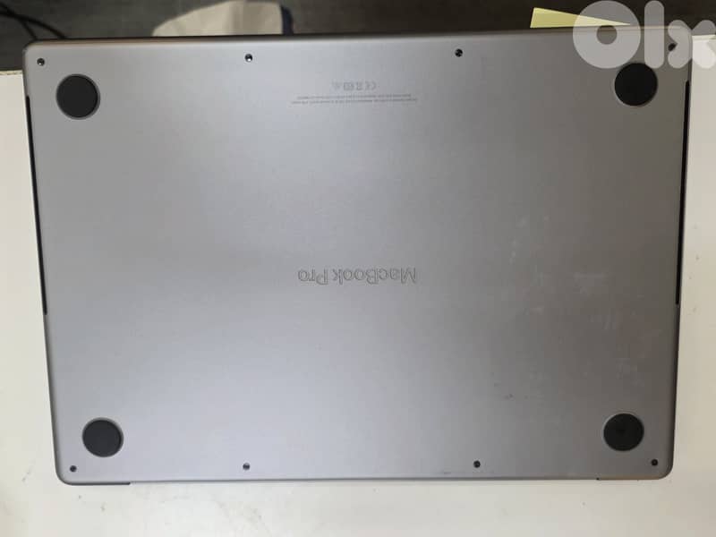 14 inch MacBook M1 PRo 3