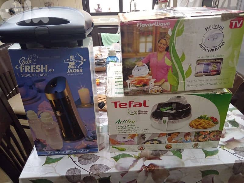 حارة حريك شارع مستشفى بهمن بناية المستقبل طابق ٢ فوق صالون علي علامة 0