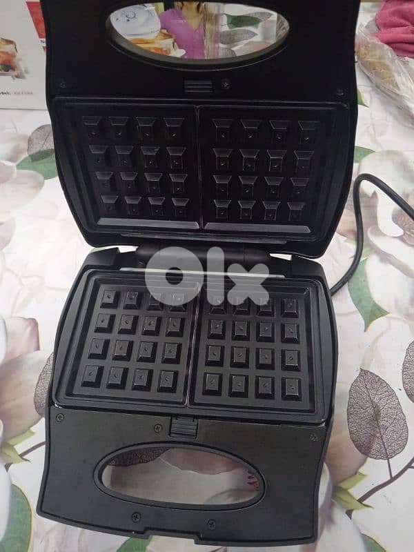 حارة حريك شارع مستشفى بهمن بناية المستقبل طابق ٢ فوق صالون علي علامة 3