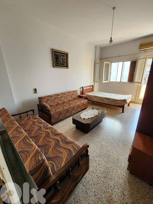 Room for Girls in Furnished Apartment (Foyer) للبنات فقط 0