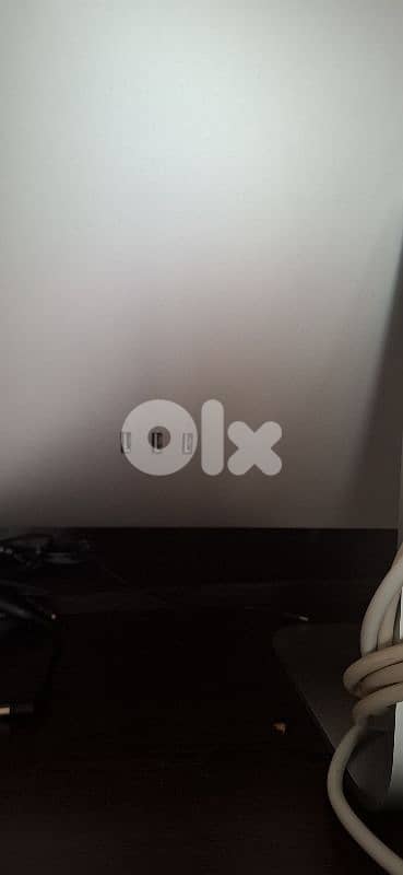 Apple Monitor 24inch Full HD 3