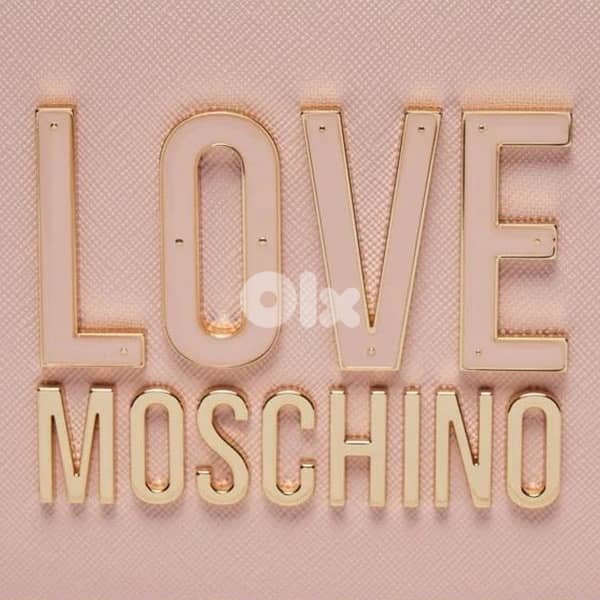 Love moschino 1