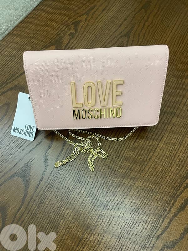 Love moschino 7