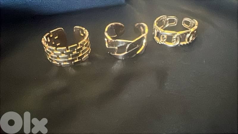 3 adjustable rings 0