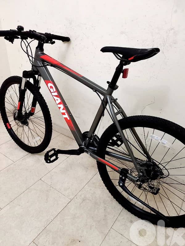 بسكليت Giant 6