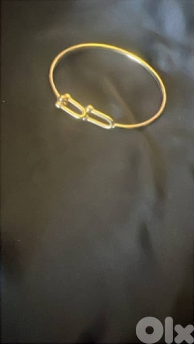 stylish gold bracelet