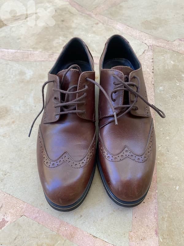 100% leather shoes 0