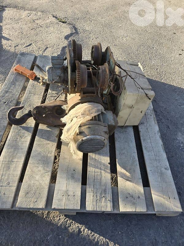 ونش مستعمل بحالة جيدة 2