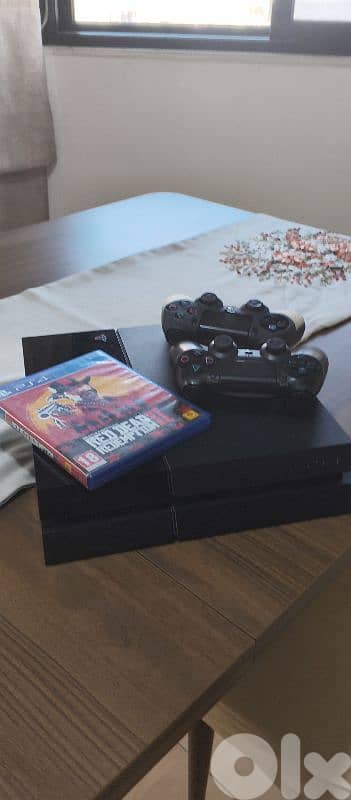 ps4 fat+ 2 controllers+ red dead redemption 2