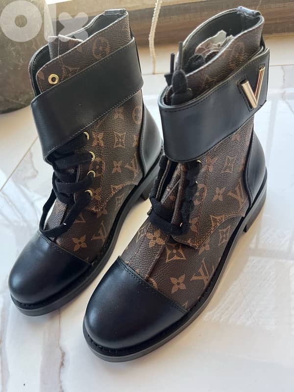 women boot 2