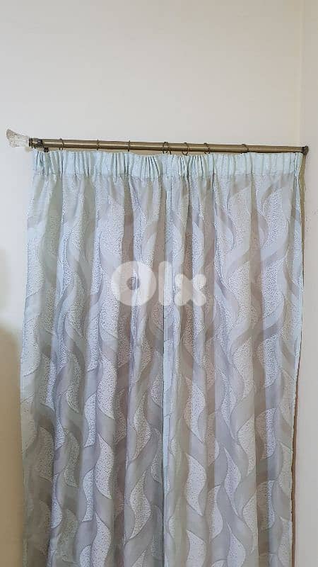 برداية داخلي لباب واحد مع حديد و شناغل مستعمل نضيف ١٥$  بيروت ٠٣٧٢٣٨٩٥ 2