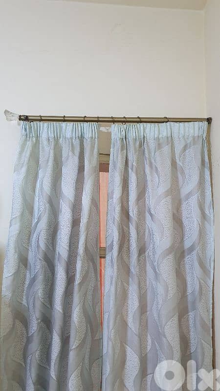 برداية داخلي لباب واحد مع حديد و شناغل مستعمل نضيف ١٥$  بيروت ٠٣٧٢٣٨٩٥ 3