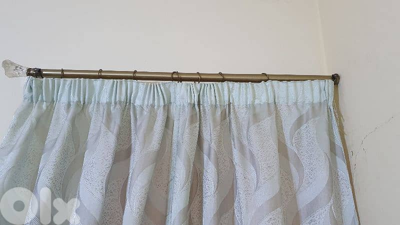 برداية داخلي لباب واحد مع حديد و شناغل مستعمل نضيف ١٥$  بيروت ٠٣٧٢٣٨٩٥ 4