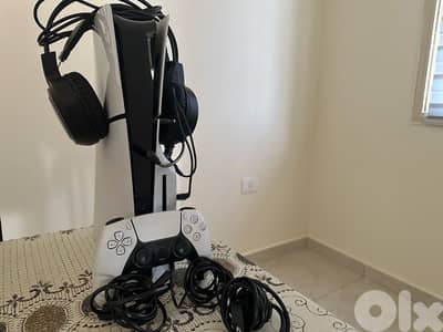 Ps5 slim + headset barely used
