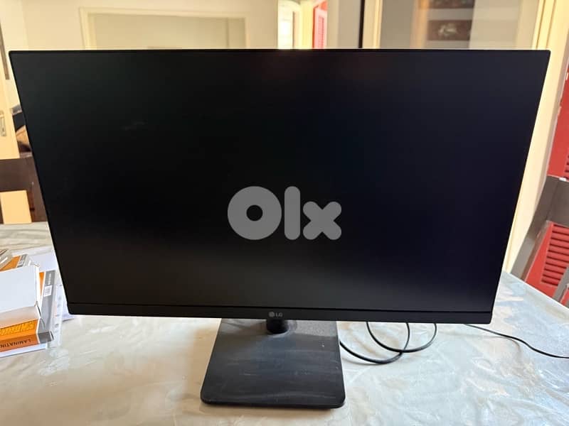 LG monitor 1